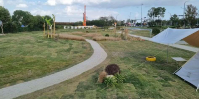 奇了！平湖这个村里的“土路”竟遇水不变泥，到底怎么了？